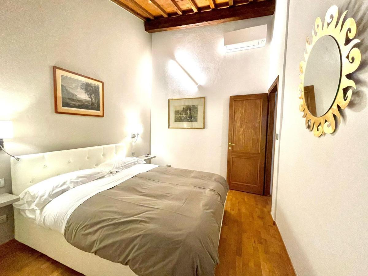 Charming Apartment In The Very Heart Of Florence Exterior photo